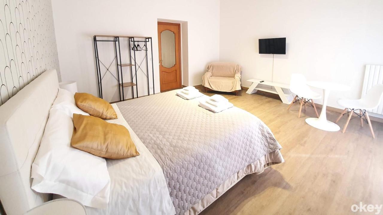 Twin Room Apulia Accommodation - Bari Policlinico Exterior photo